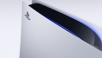 PlayStation 5 Disc Edition met God of War Ragnarök in de aanbieding voor €559,99