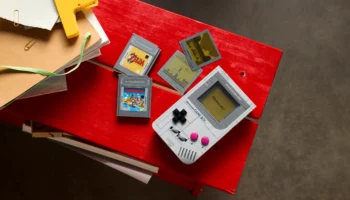 LEGO 72046 Nintendo Game Boy nu te koop in Nederland